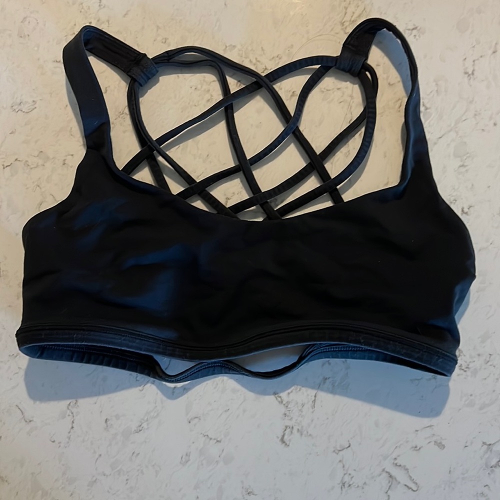 Lululemon Free to be Wild bra black size 4